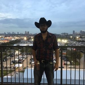 Meet your Posher, Blake